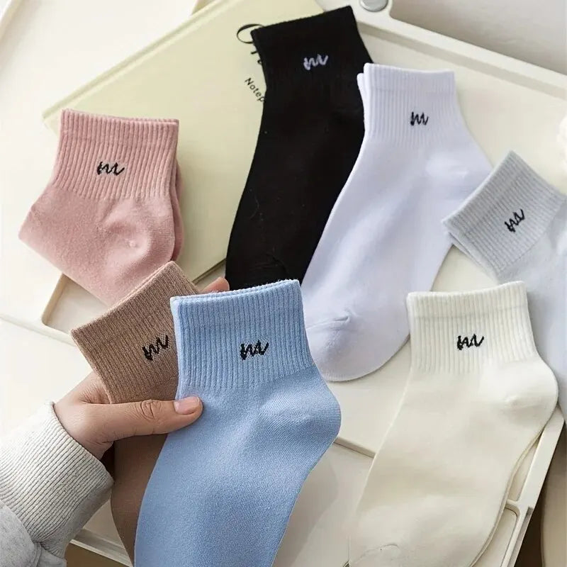 5 Pairs Letter Print Socks Comfy & Breathable Sports Short Socks Women's Stockings & Hosiery Soft & Comfy All-match Short Socks